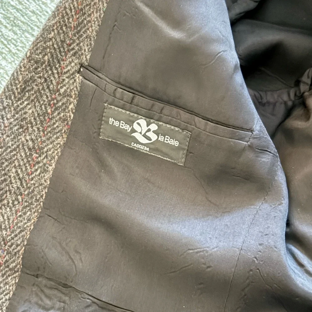 Elegant charcoal and brown with burgundy pinstripe Men's Blazer - Picture 9 of 15
